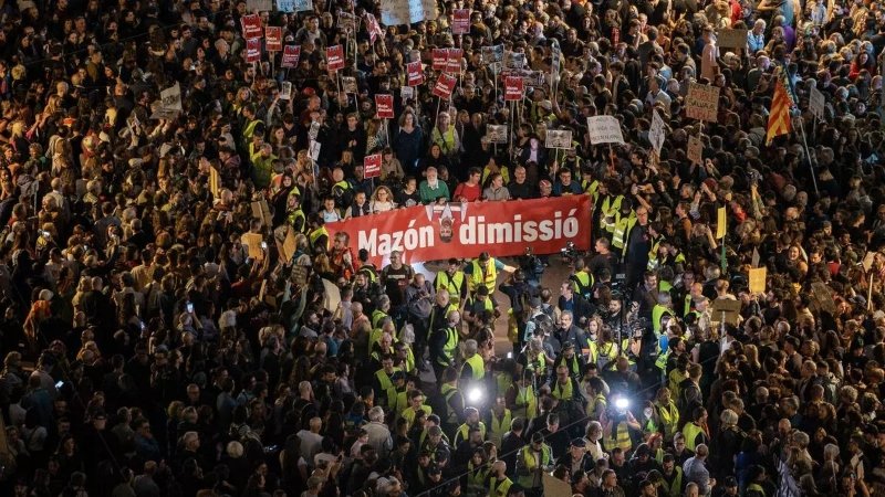 29M: huelga general en el País Valencià para exigir responsabilidades por la gestión de los políticos y la patronal durante la&nbsp;DANA